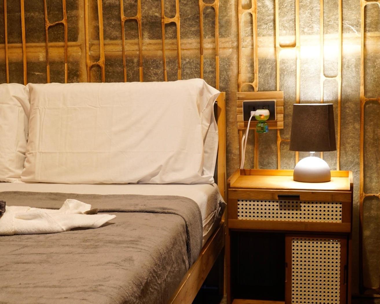 The Backyard Inn โมอัลโบอัล ภายนอก รูปภาพ